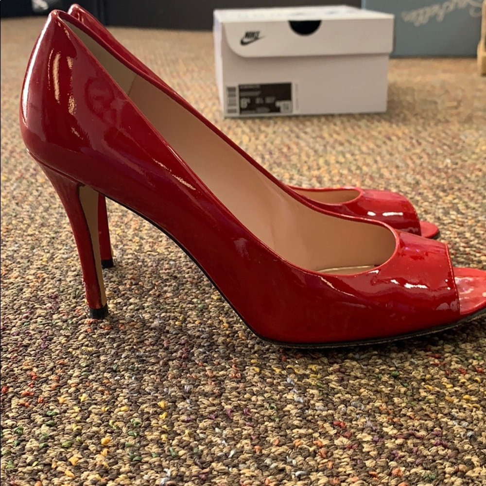 stuart weitzman red heels